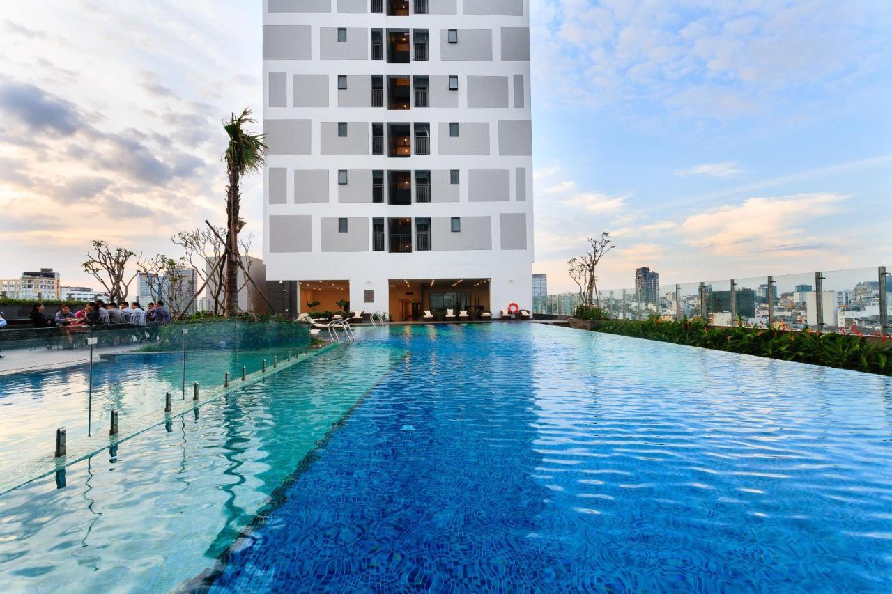 River Gate Building - Le Meridien Pool & Gym Хошимин Экстерьер фото