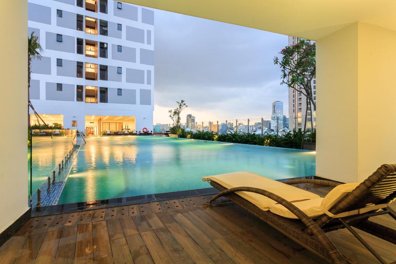 River Gate Building - Le Meridien Pool & Gym Хошимин Экстерьер фото