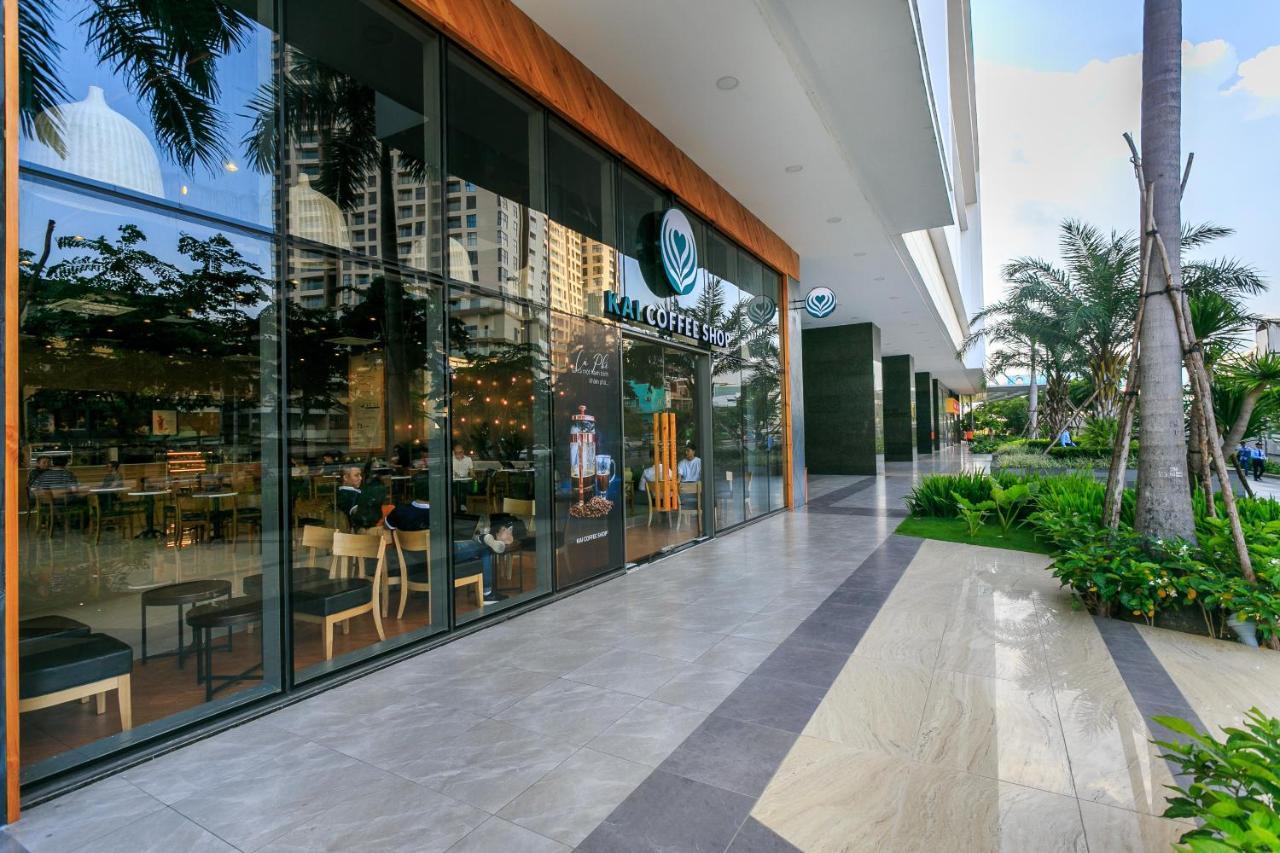 River Gate Building - Le Meridien Pool & Gym Хошимин Экстерьер фото